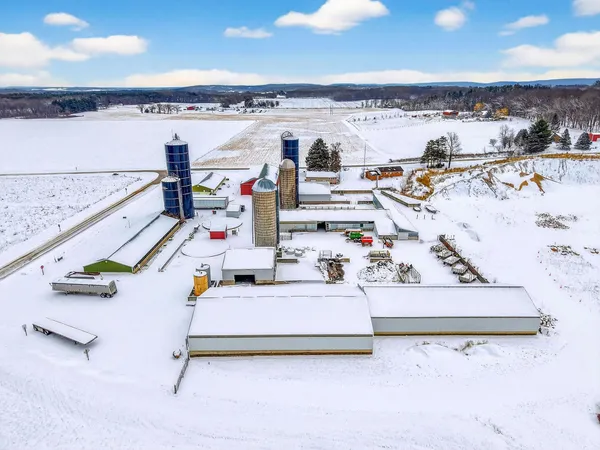 $1,600,000 | S4121 Crawford Street, Baraboo, WI 53913