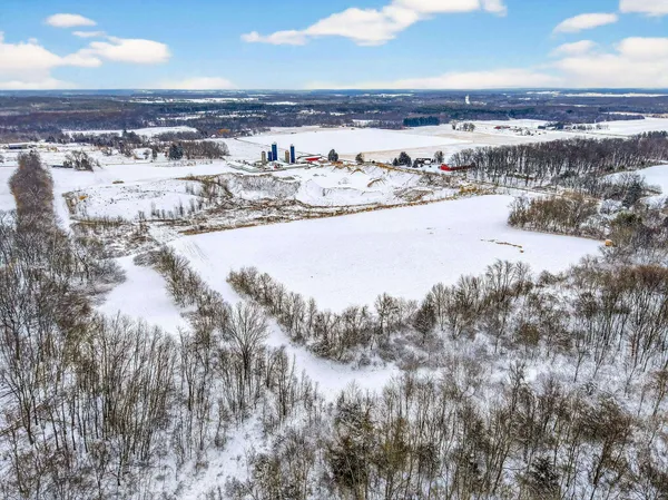 $1,600,000 | S4121 Crawford Street, Baraboo, WI 53913