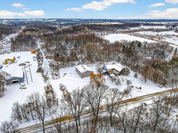 $1,600,000 | S4121 Crawford Street, Baraboo, WI 53913