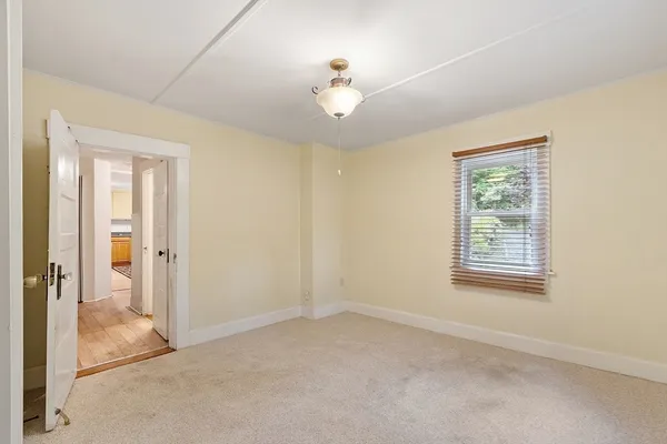 $438,000 | 10 Worcester Road, Townsend, MA 01469