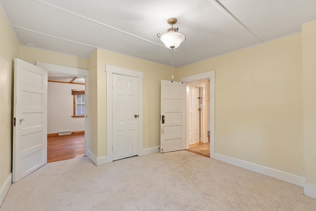 10 Worcester Road Townsend, MA 01469 - Photo 16 of 40