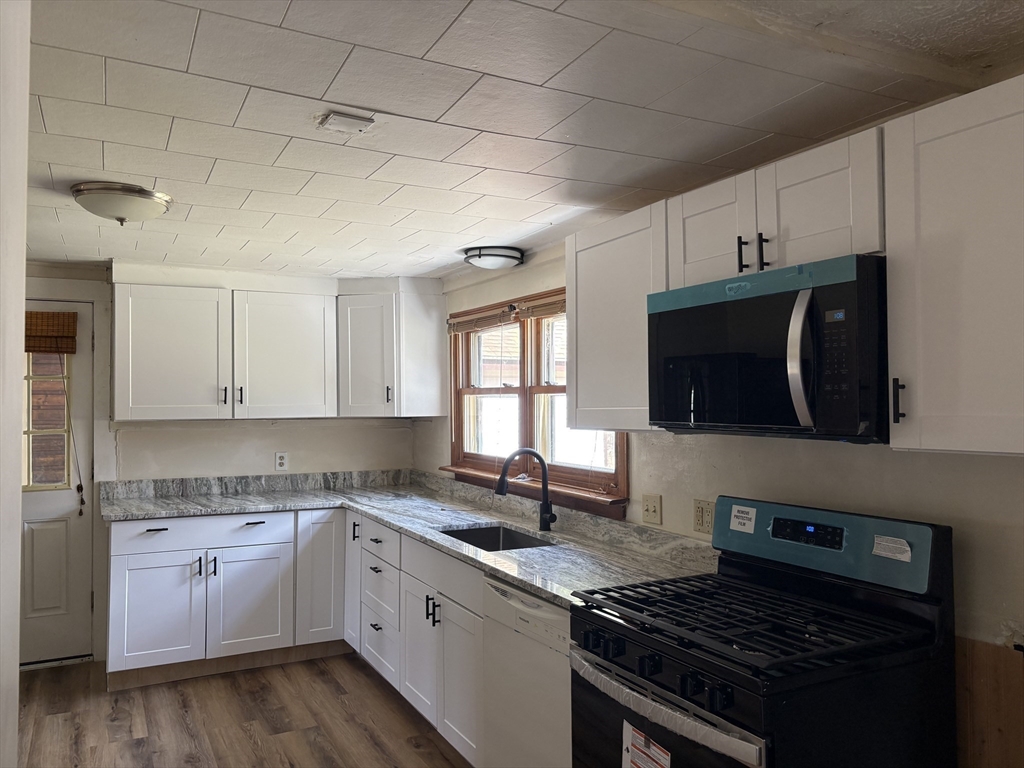 10 Worcester Road Townsend, MA 01469 - Photo 5 of 40