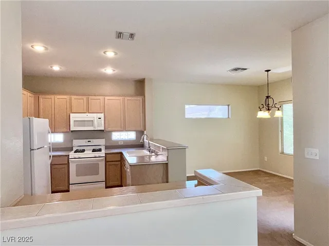 $1,800 | 2026 Wildwood Lake Street, Henderson, NV 89052