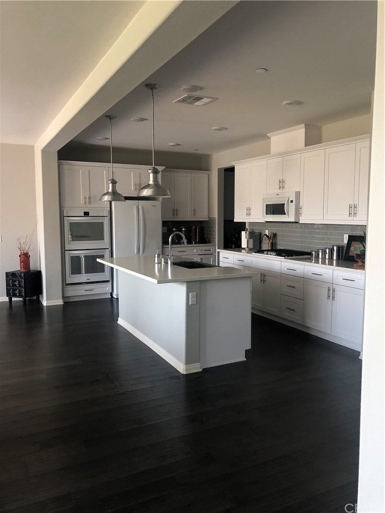 20841 Center Street Riverside, CA 92507 - Photo 16 of 43