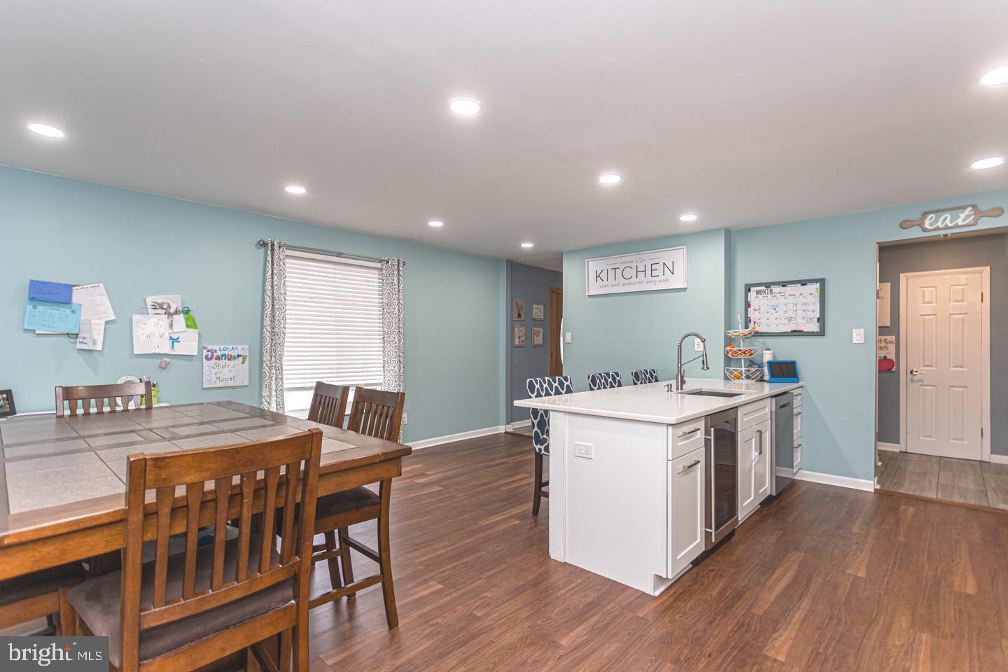 11040 Greiner Road Philadelphia, PA 19116 - Photo 3 of 36 Gallery Image 3