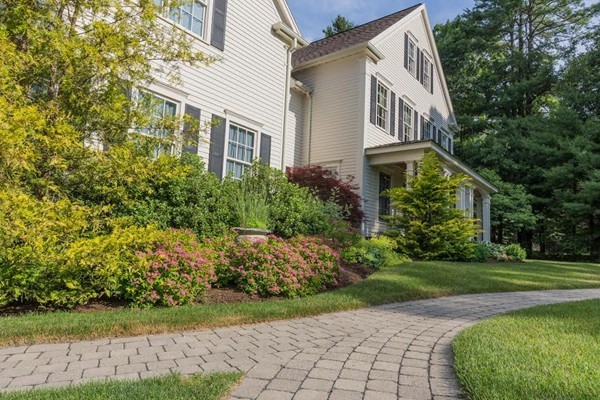 45 Fieldstone Farm Road Sudbury, MA 01776 - Photo 4 of 30