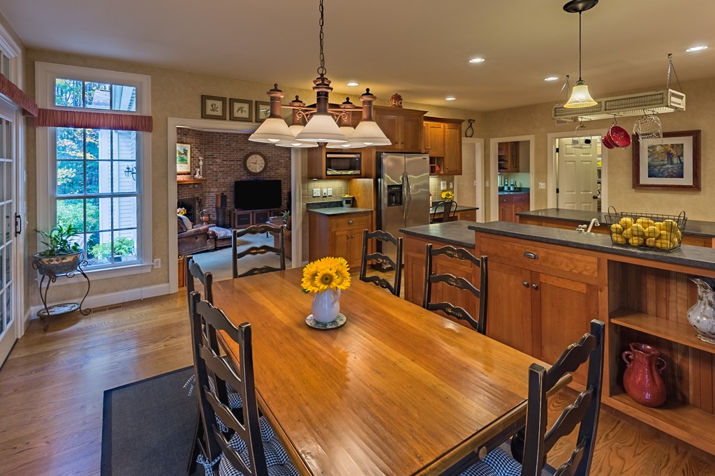 45 Fieldstone Farm Road Sudbury, MA 01776 - Photo 10 of 30
