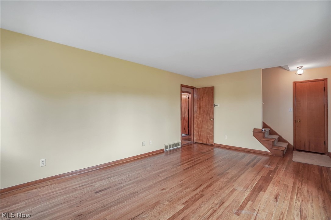 15770 Whitney Road Strongsville, OH 44136 - Photo 5 of 28 Gallery Image 5