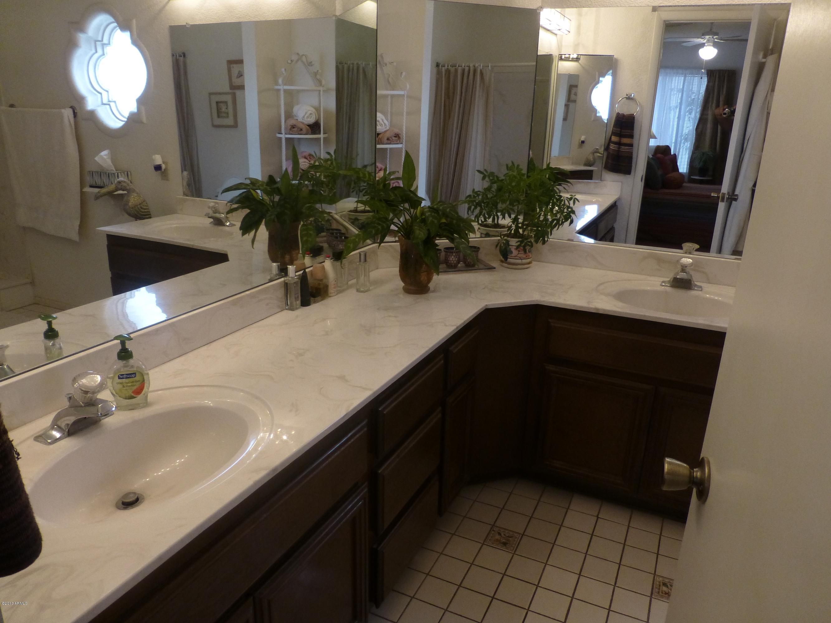 302 West Grandview Road Phoenix, AZ 85023 - Photo 17 of 24 P1000517