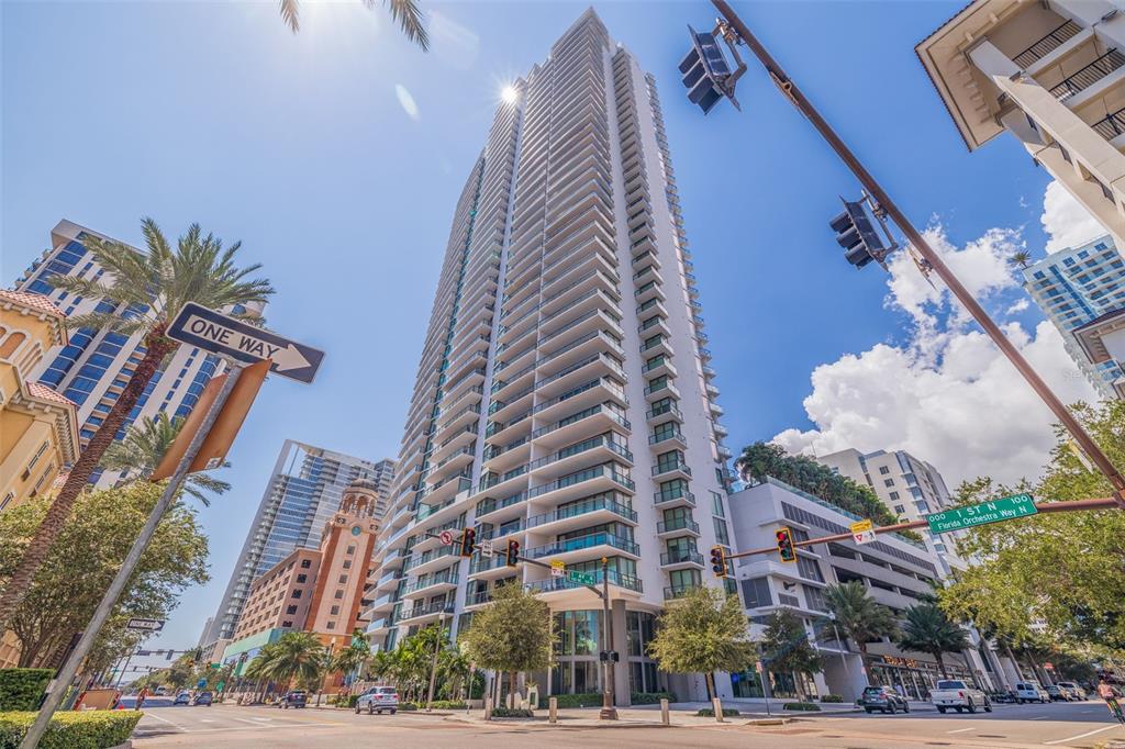 100 1st Avenue North, Unit 3405 St. Petersburg, FL 33701 - Photo 54 of 59