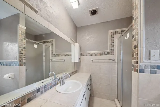 $1,275,000 | 22081 Paradise Circle, Golden, CO 80401