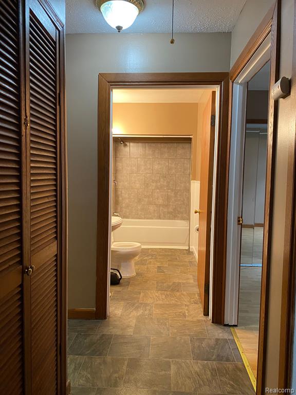 8302 Toepfer Road Warren, MI 48089 - Photo 14 of 17