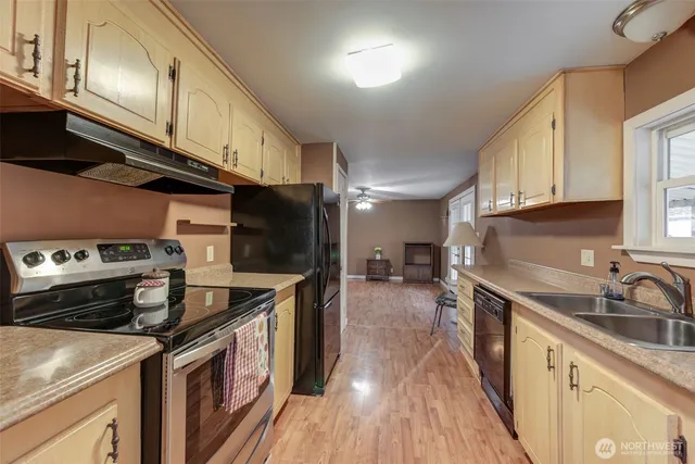 $98,000 | 11622 Silver Lake Road, Unit 58, Everett, WA 98208