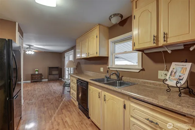 $98,000 | 11622 Silver Lake Road, Unit 58, Everett, WA 98208