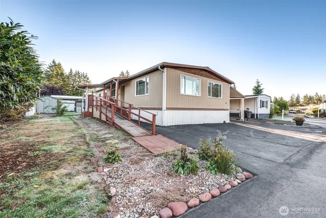 $98,000 | 11622 Silver Lake Road, Unit 58, Everett, WA 98208