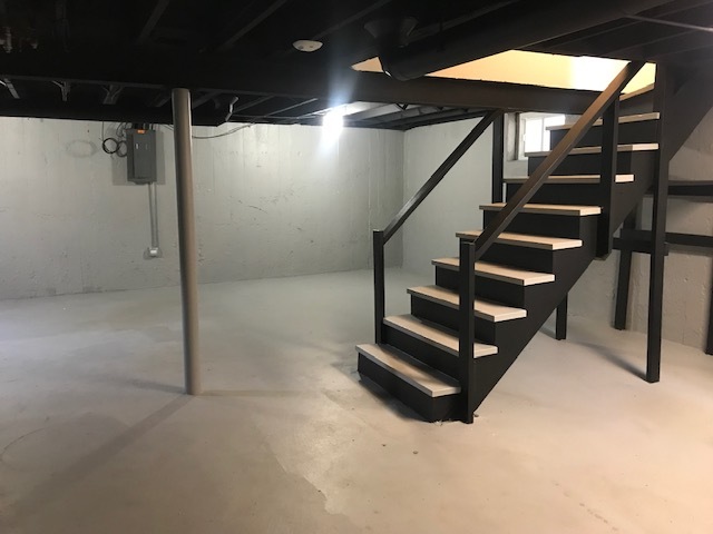 2333 Illinois Road Northbrook, IL 60062 - Photo 15 of 16 a view of entryway