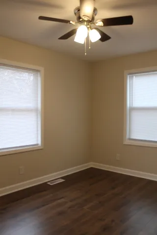 $290,000 | 689 Bent Street, Elgin, IL 60120