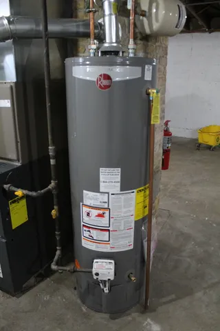 $290,000 | 689 Bent Street, Elgin, IL 60120