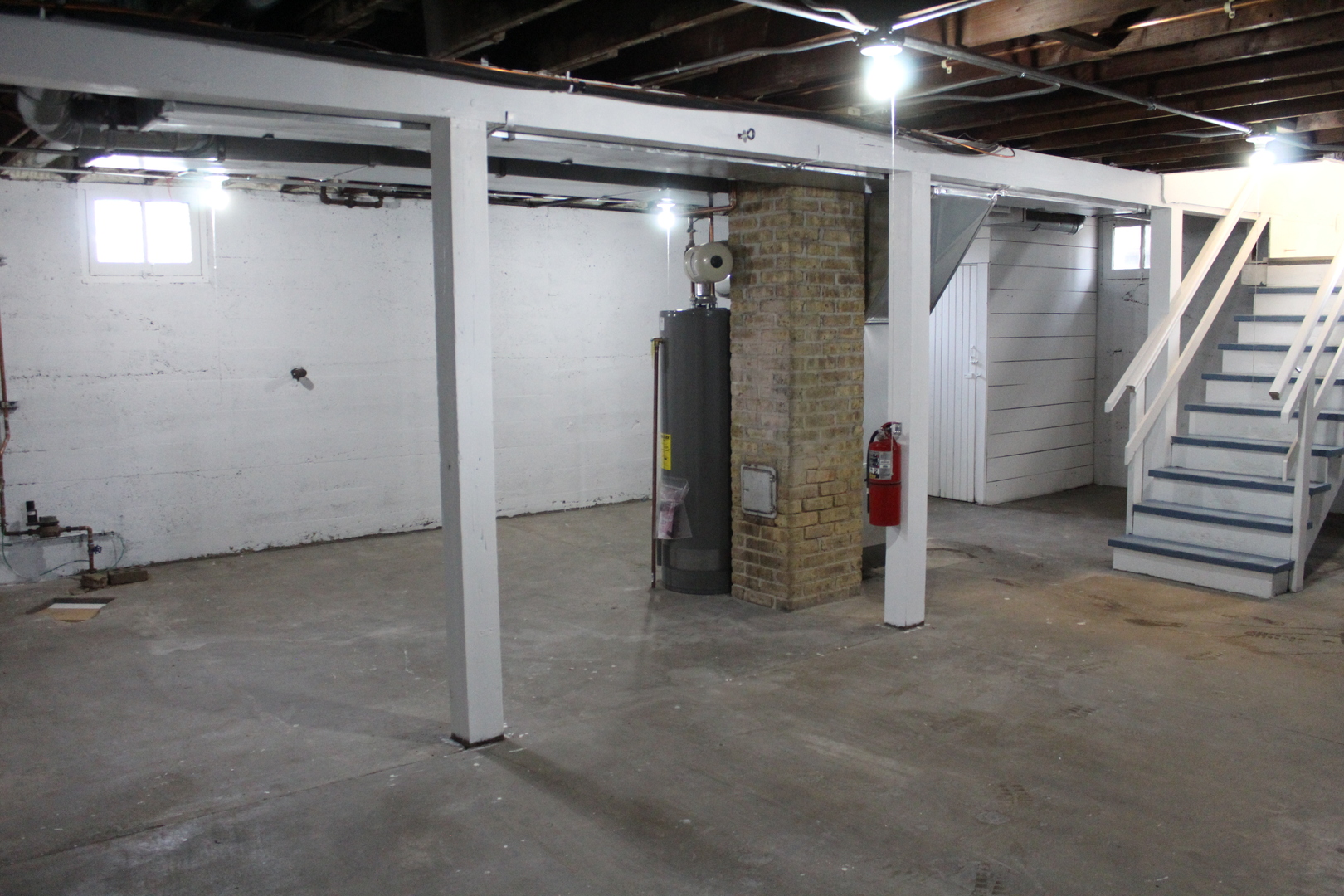 689 Bent Street Elgin, IL 60120 - Photo 15 of 24