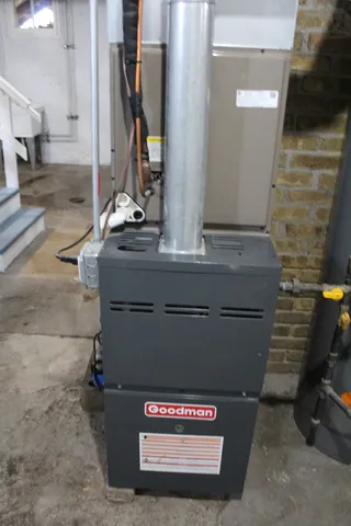 $290,000 | 689 Bent Street, Elgin, IL 60120