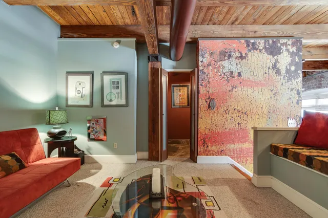 $449,000 | 262 Wagner Place, Unit 402, Memphis, TN 38103