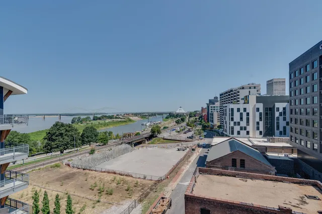 $449,000 | 262 Wagner Place, Unit 402, Memphis, TN 38103