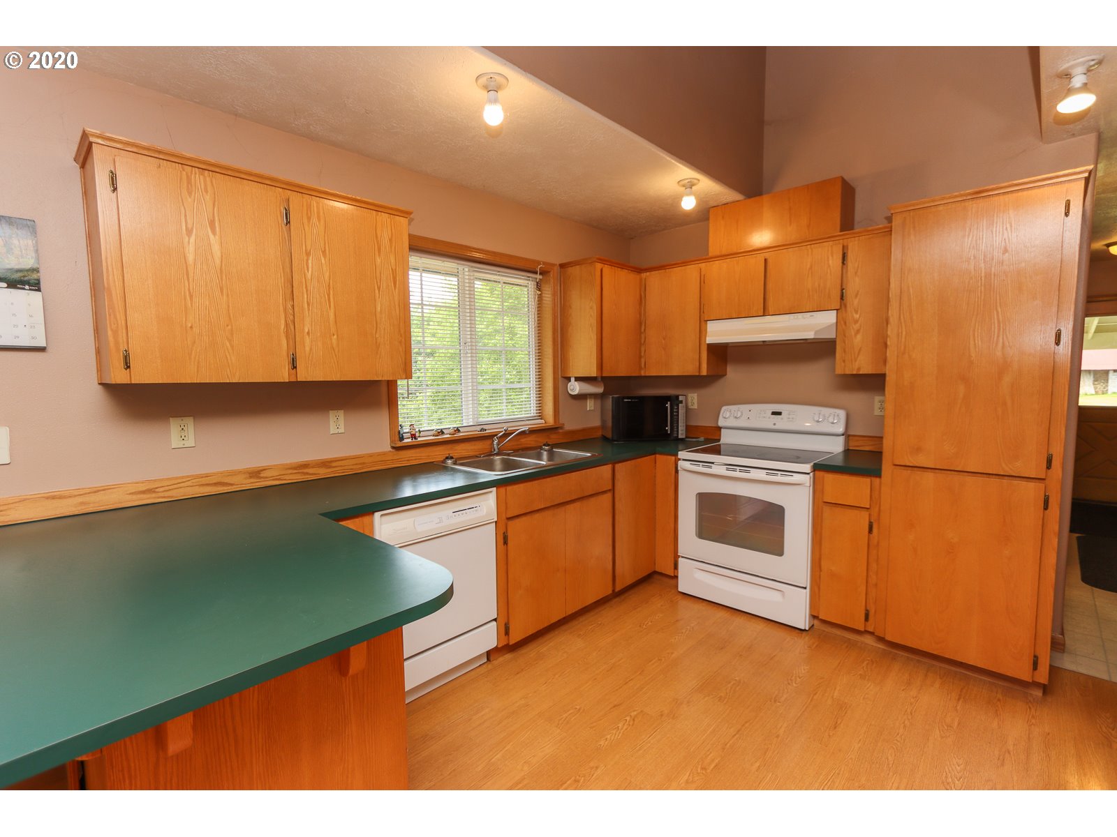 24710 Trask River Road Tillamook, OR 97141 - Photo 9 of 32 Gallery Image 9