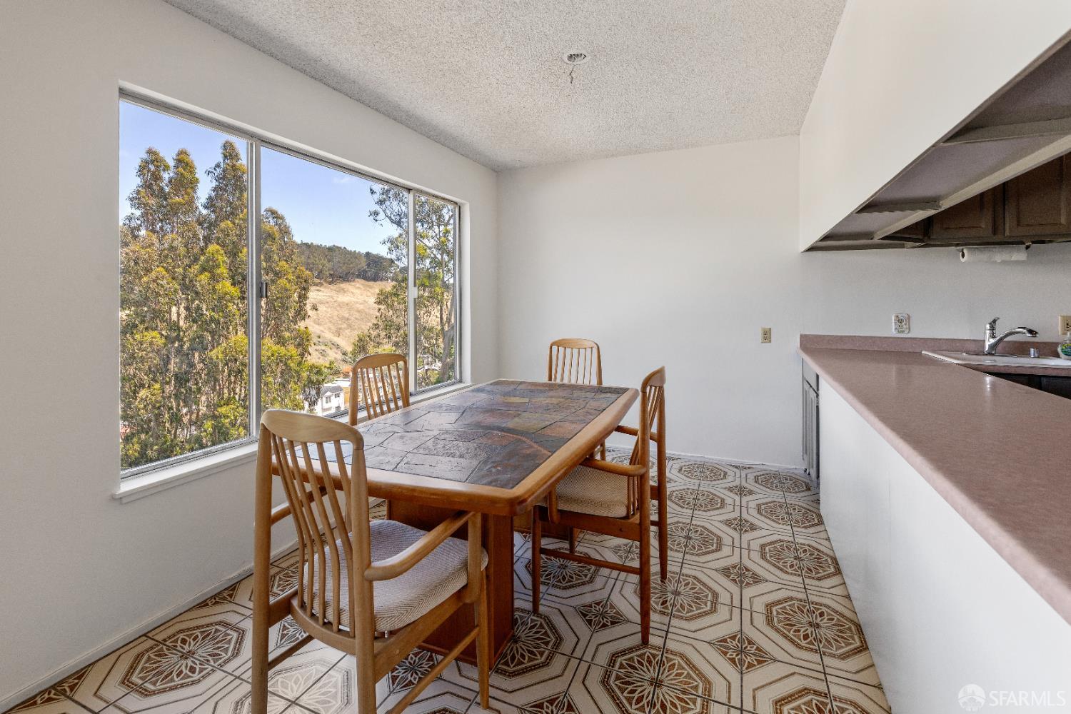 917 Rolph Street San Francisco, CA 94112 - Photo 6 of 13