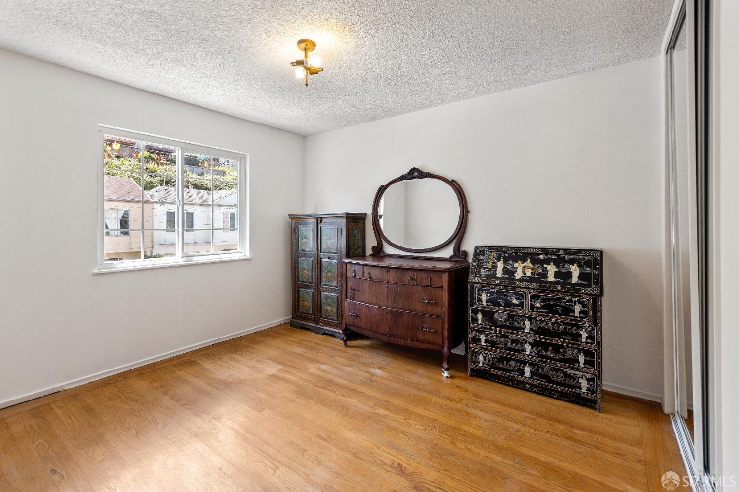 917 Rolph Street San Francisco, CA 94112 - Photo 10 of 13