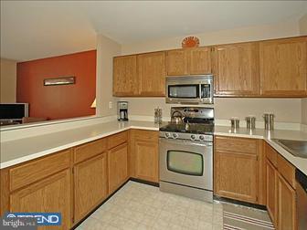 229 Stone Ridge Drive Norristown, PA 19403 - Photo 3 of 6