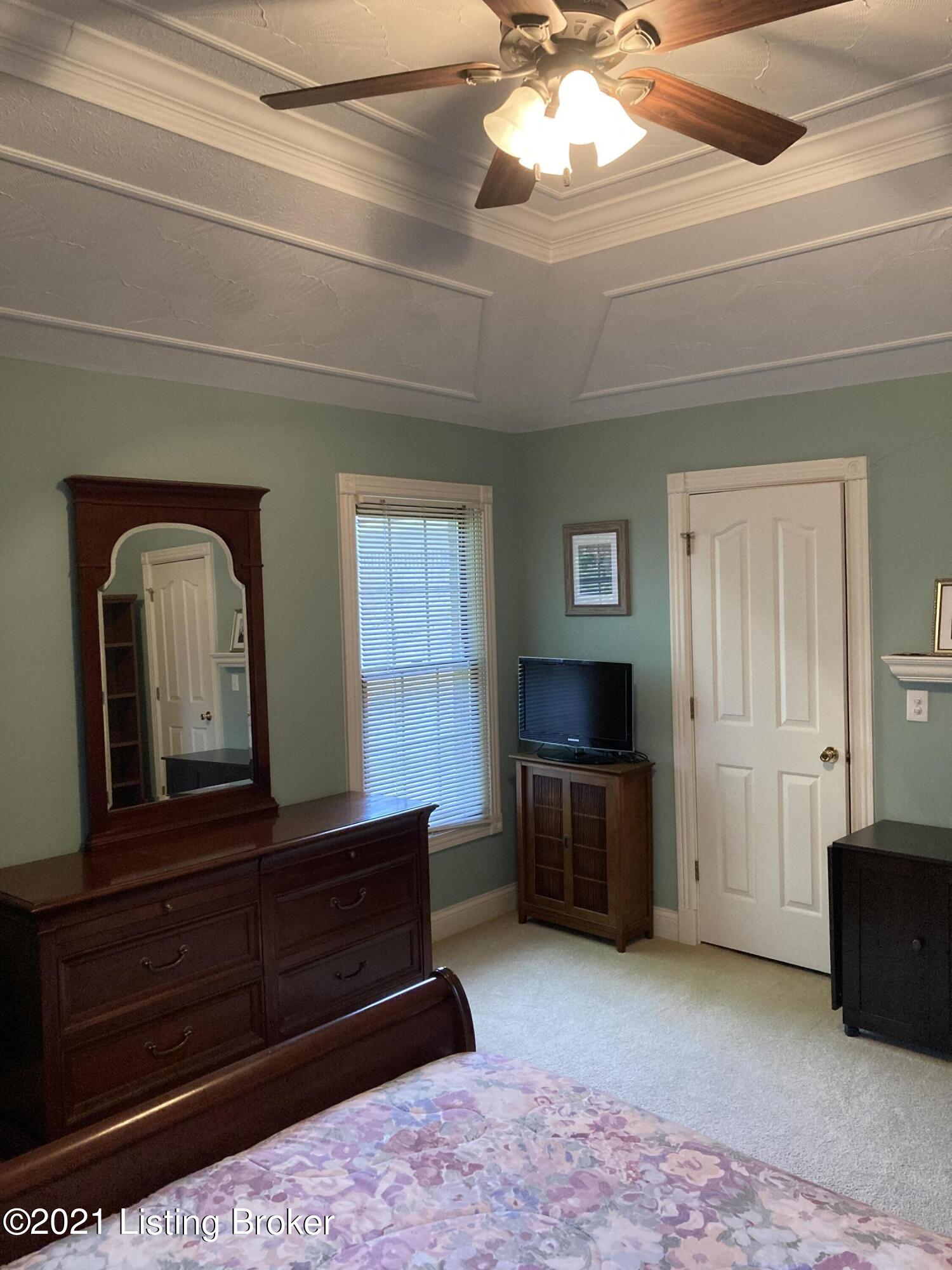 1117 Foxfire Road Bardstown, KY 40004 - Photo 22 of 35 IMG_1821