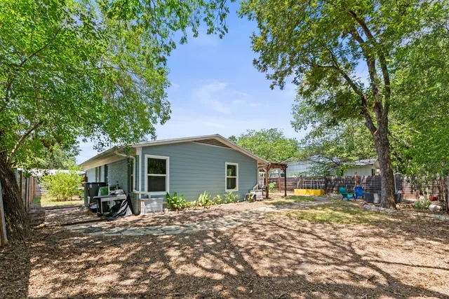 $525,000 | 8405 Rockwood Lane, Austin, TX 78757