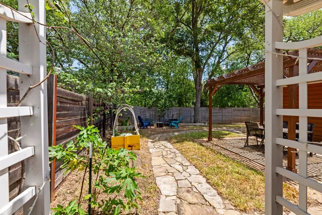 $525,000 | 8405 Rockwood Lane, Austin, TX 78757