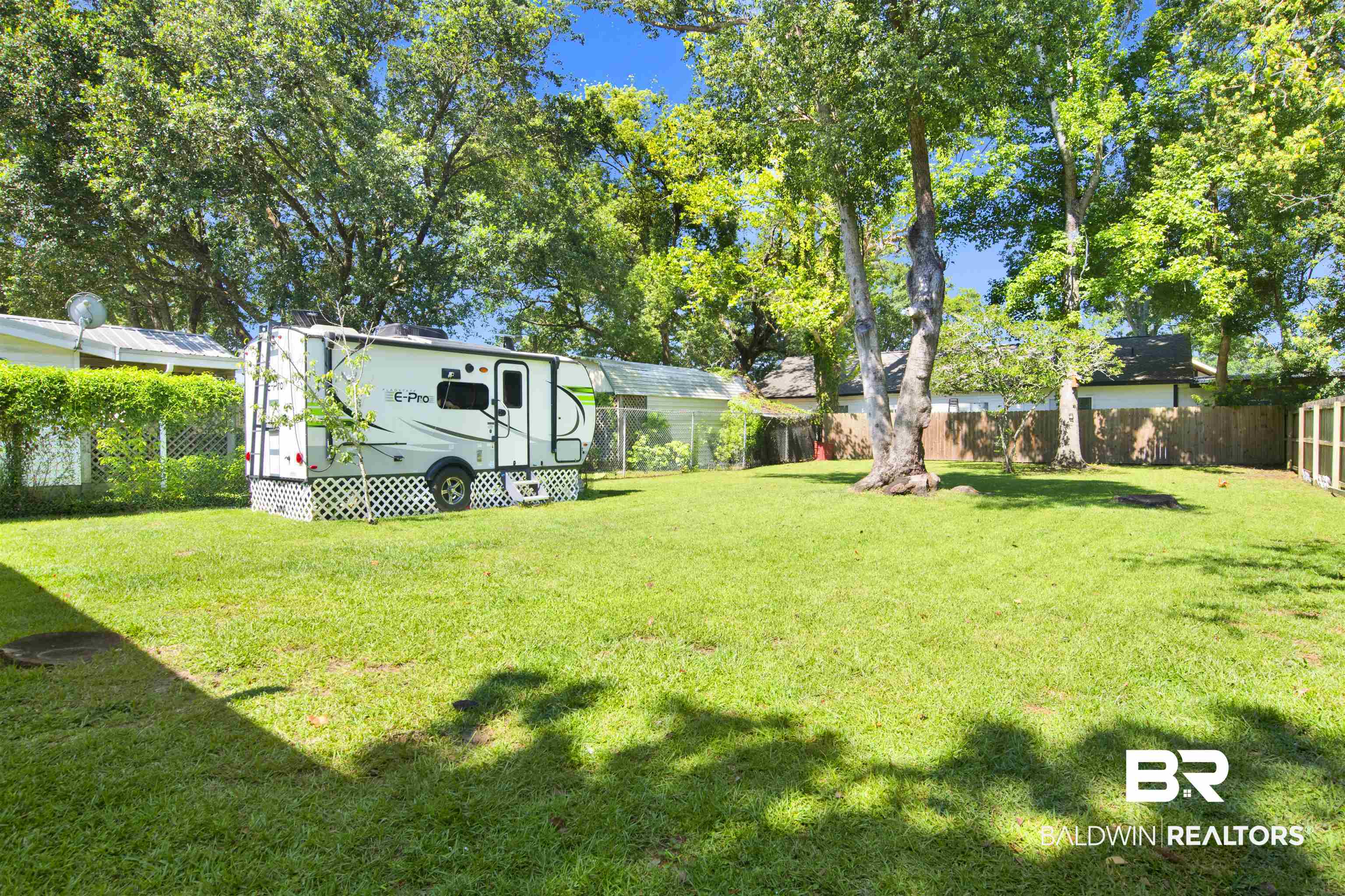 403 North Pine Street Foley, AL 36535 - Photo 9 of 26