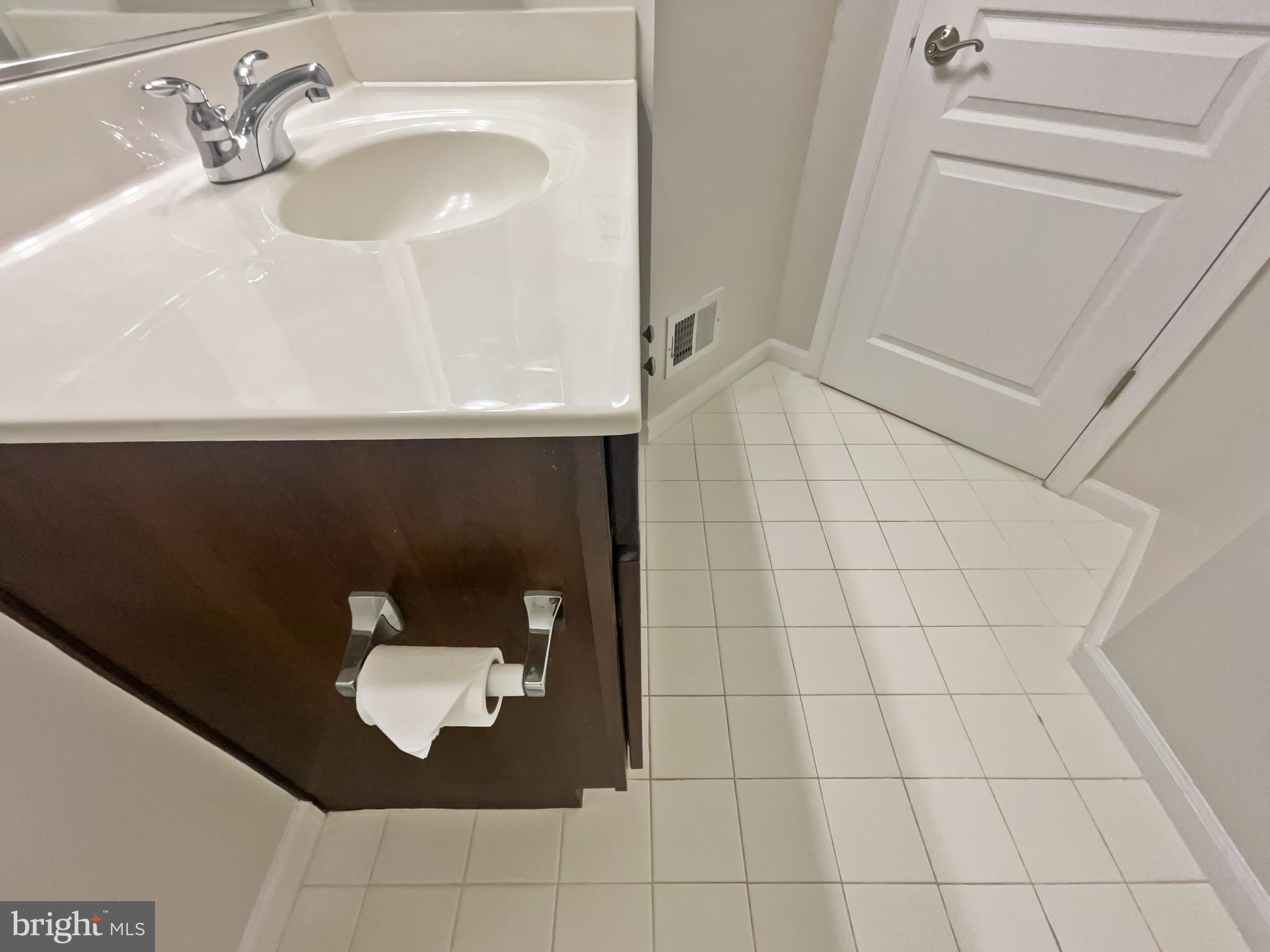 8366 Scotland Loop Manassas, VA 20109 - Photo 15 of 23