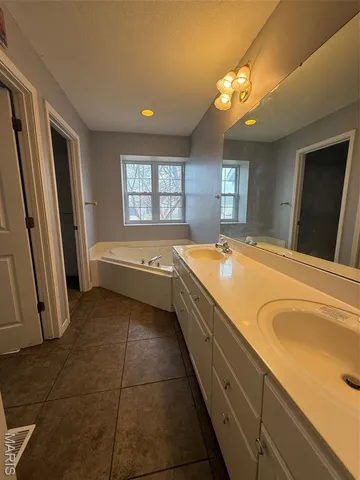 $234,900 | 71 Mimosa Drive, Granite City, IL 62040