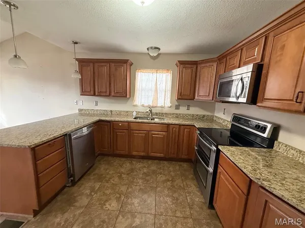 $234,900 | 71 Mimosa Drive, Granite City, IL 62040
