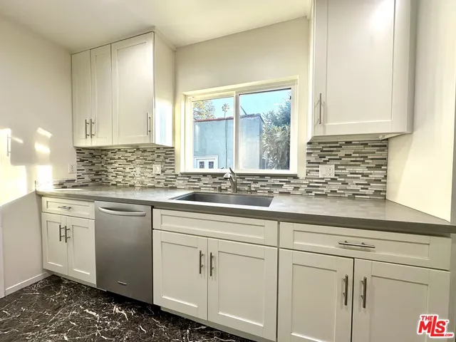 $7,500 | 1246 North Genesee Avenue, West Hollywood, CA 90046