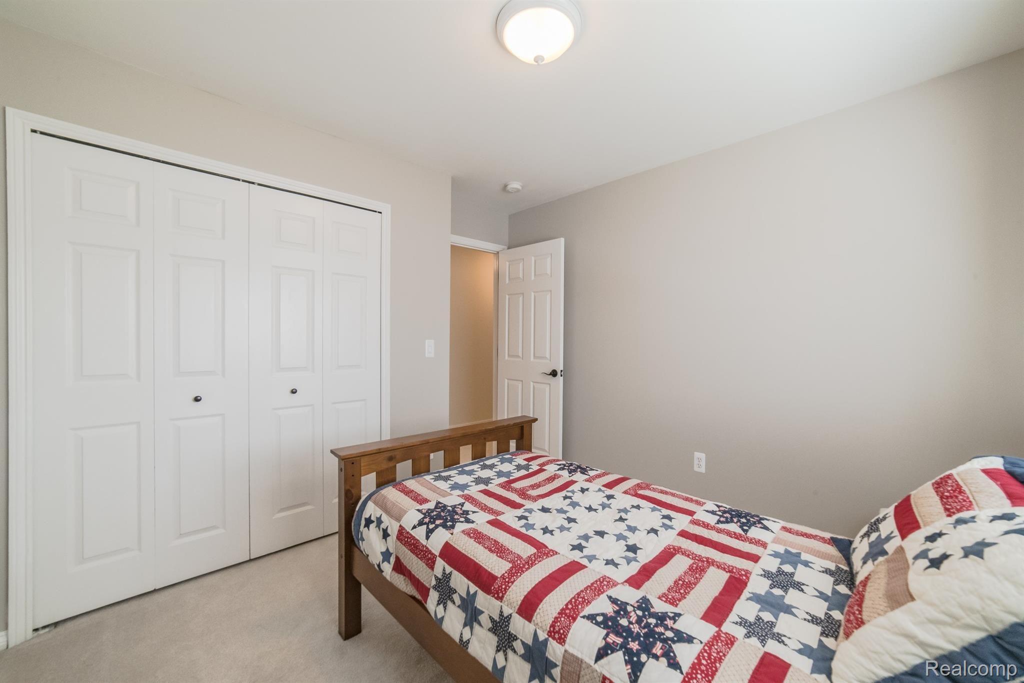 135 Ridge Field Court Oxford, MI 48371 - Photo 40 of 63 135 Ridge Field-42.jpg