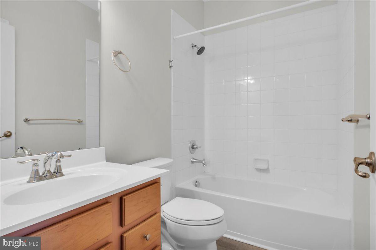 262 Iannelli Road Clarksboro, NJ 08020 - Photo 29 of 39 a bathroom with a sink a toilet and a bathtub