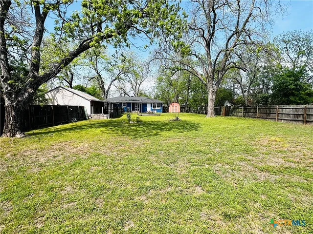 $175,000 | 1307 West Main Street, Cameron, TX 76520