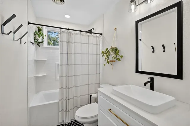 $290,000 | 1821 Riviere Avenue, Metairie, LA 70003