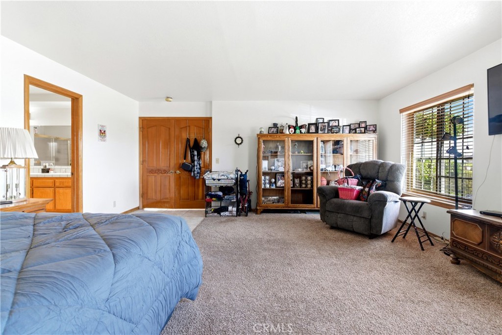 11468 Kiowa Road Apple Valley, CA 92308 - Photo 9 of 73