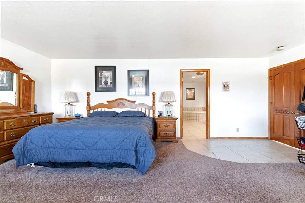 11468 Kiowa Road Apple Valley, CA 92308 - Photo 10 of 73