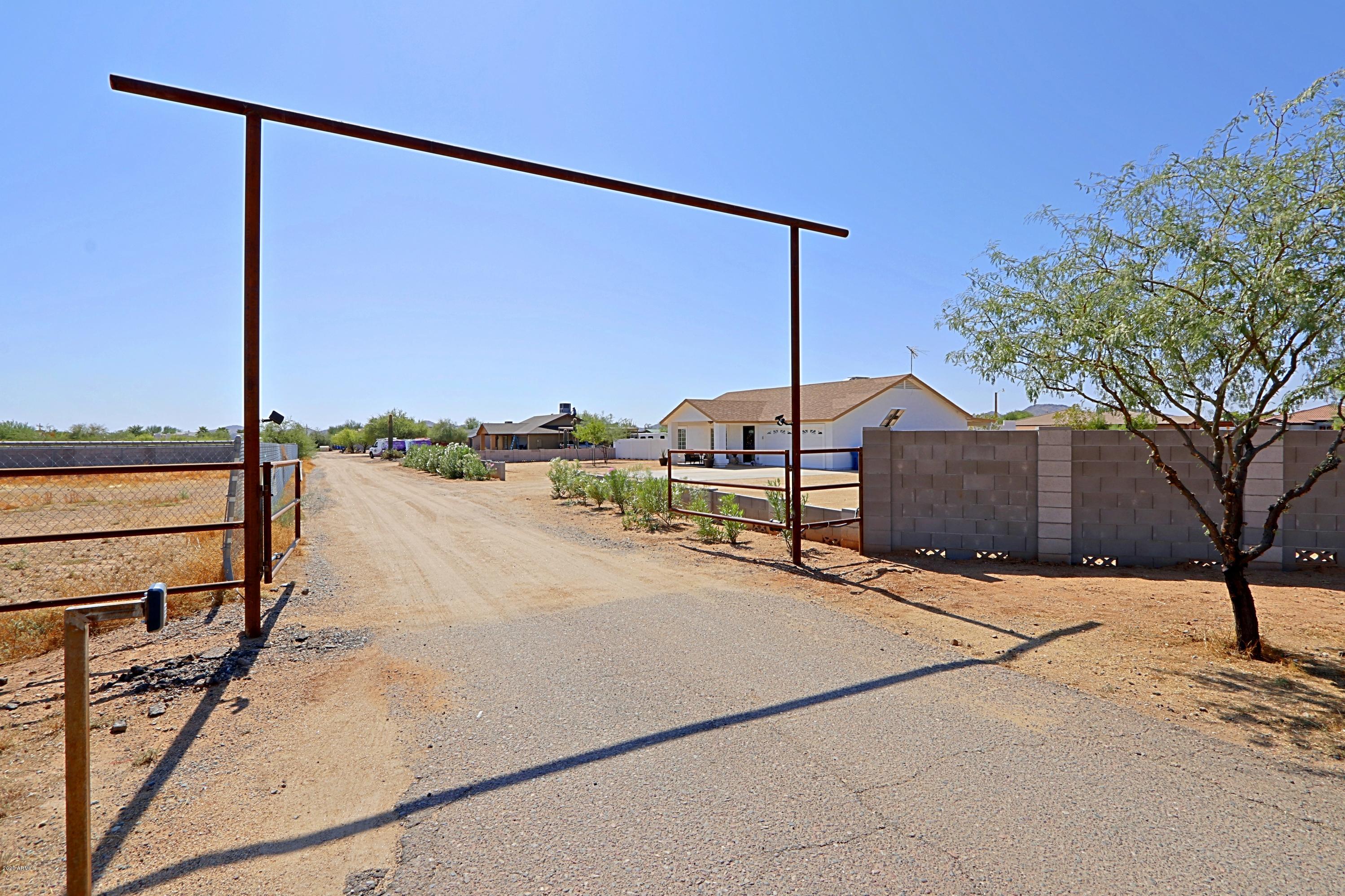 923 East Joy Ranch Road Phoenix, AZ 85086 - Photo 50 of 70 Gated Community Entrance