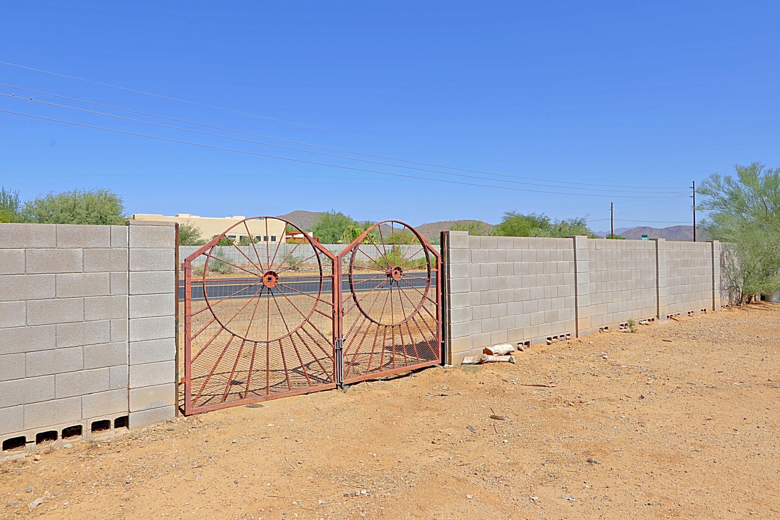923 East Joy Ranch Road Phoenix, AZ 85086 - Photo 59 of 70 Back Gate