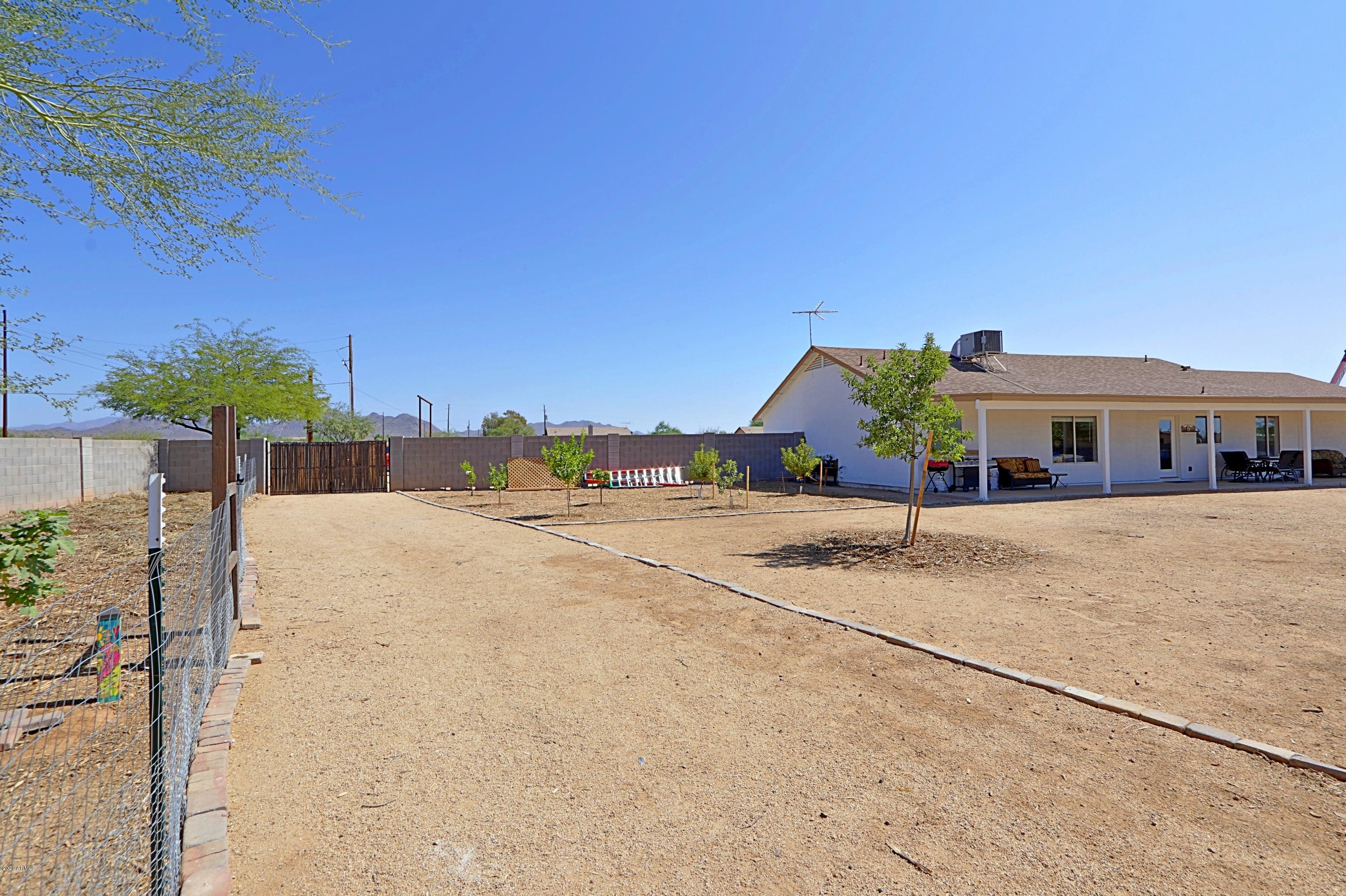 923 East Joy Ranch Road Phoenix, AZ 85086 - Photo 62 of 70 Backyard 4