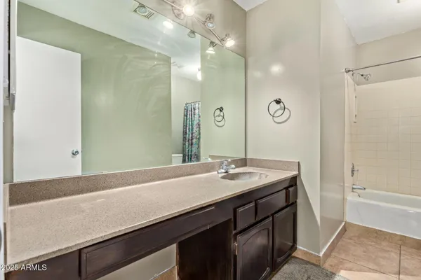 $1,999 | 501 East Topeka Drive, Phoenix, AZ 85024