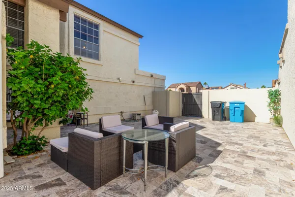 $1,999 | 501 East Topeka Drive, Phoenix, AZ 85024