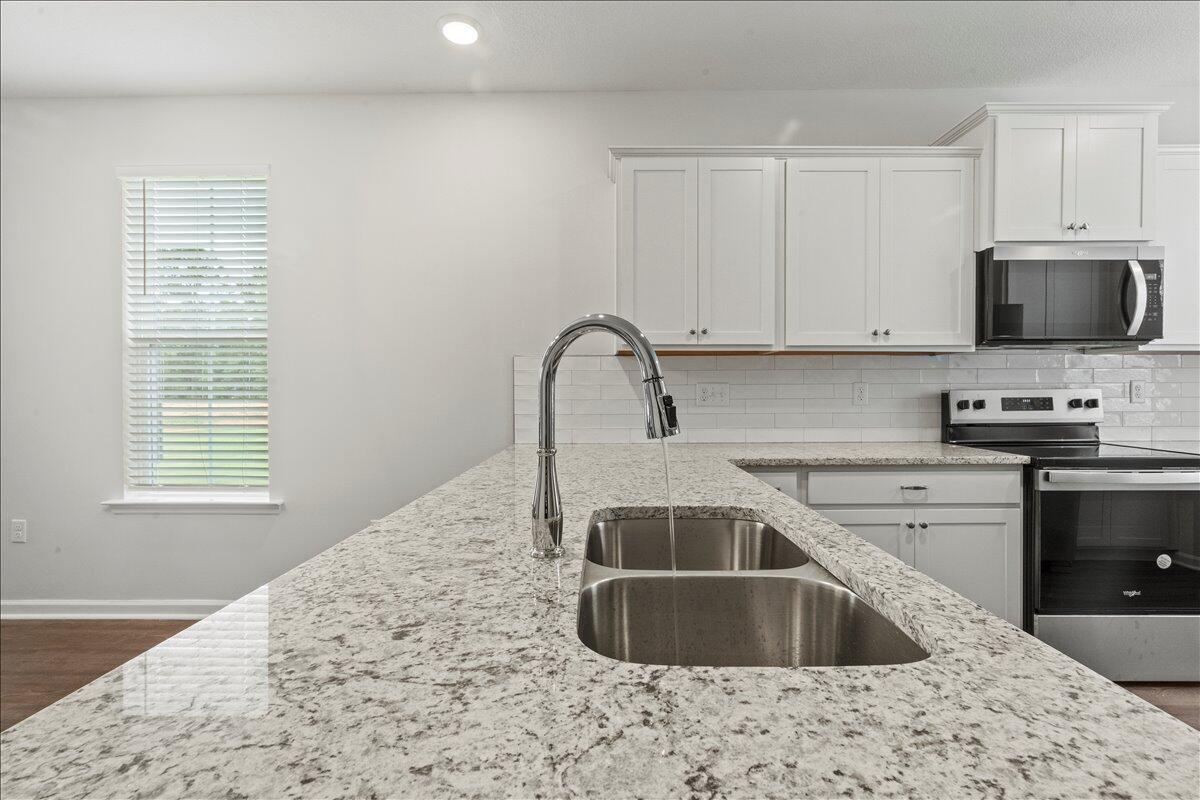 127 Copper Ridge Road Evans, GA 30809 - Photo 6 of 34 07-Kitchen